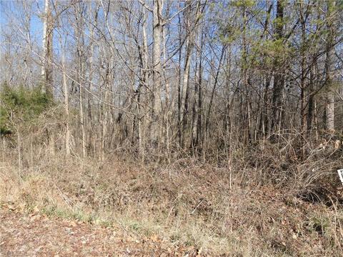7 Paddock Ln, Thomasville, NC 27360 photo 1