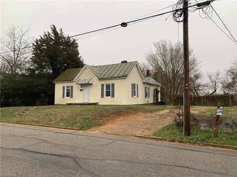 321 Greer Ave, High Point, NC 27260 photo 4