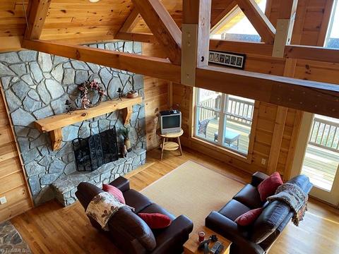 2103 Buck Mountain Rd, Purlear, NC 28665 photo 4