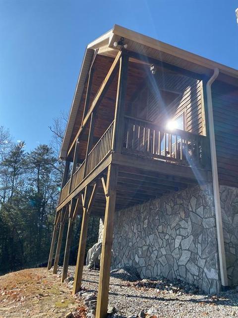 2103 Buck Mountain Rd, Purlear, NC 28665 photo 19