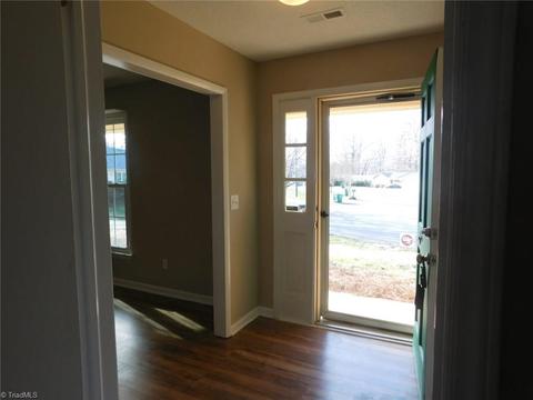 126 Cascade Ct, King, NC 27021 photo 9
