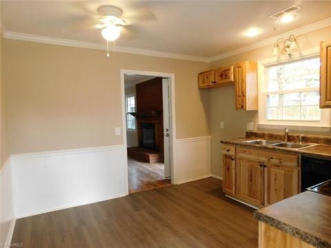 126 Cascade Ct, King, NC 27021 photo 12