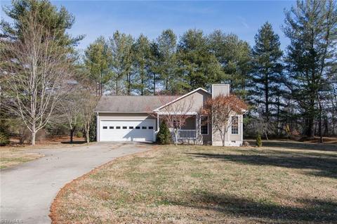 541 E Jackson Road Ext, Mount Airy, NC 27030 photo 28