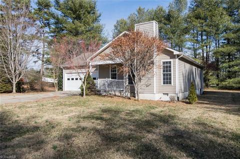 541 E Jackson Road Ext, Mount Airy, NC 27030 photo 27