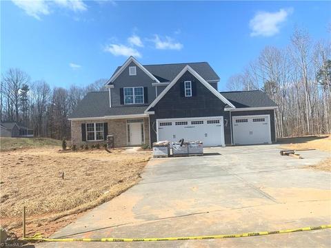 257 Shadow Trl, Clemmons, NC 27012 photo 1