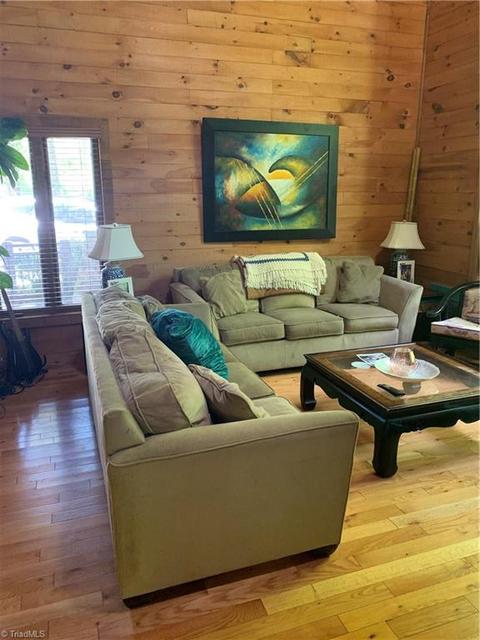102 Lakeledge Rd, Beech Mountain, NC 28604 photo 4