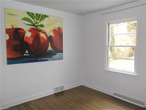 1127 Tabor St, High Point, NC 27262 photo 16