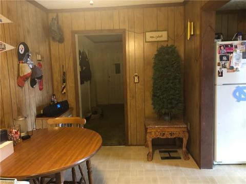 1302 E Pine St, Mount Airy, NC 27030 photo 4