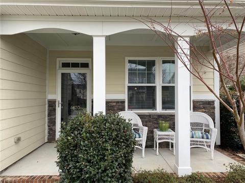 4620 Meadowside Ter, High Point, NC 27265 photo 3