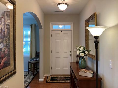 4620 Meadowside Ter, High Point, NC 27265 photo 4