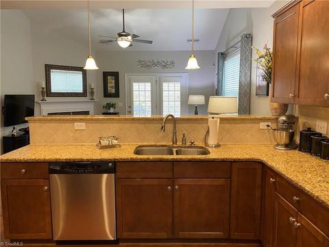 4620 Meadowside Ter, High Point, NC 27265 photo 7