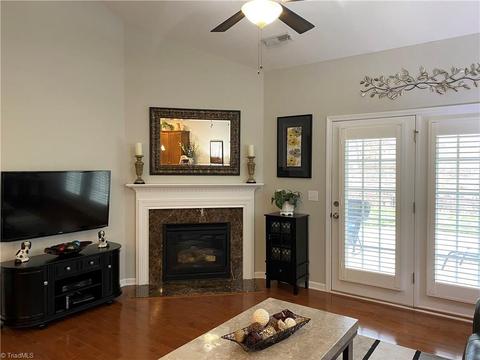 4620 Meadowside Ter, High Point, NC 27265 photo 13