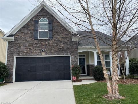 4620 Meadowside Ter, High Point, NC 27265 photo 2