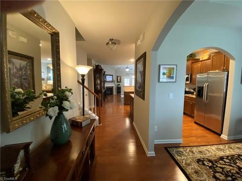 4620 Meadowside Ter, High Point, NC 27265 photo 5