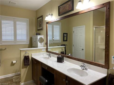4620 Meadowside Ter, High Point, NC 27265 photo 18