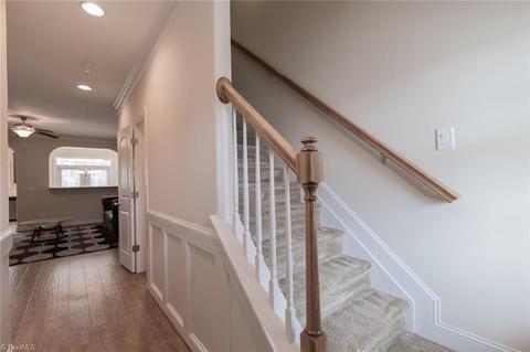 690 Nikyle Cir, High Point, NC 27265 photo 9