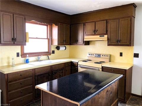 3908 Brown Mountain Rd, Pilot Mountain, NC 27041 photo 8