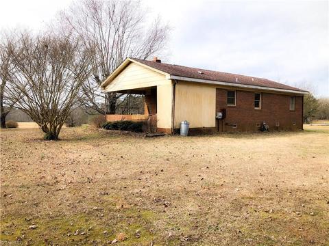 3908 Brown Mountain Rd, Pilot Mountain, NC 27041 photo 3