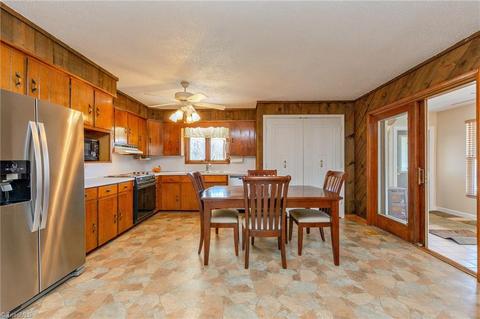 39 Single Tree Ln, Thomasville, NC 27360 photo 16
