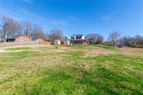 39 Single Tree Ln, Thomasville, NC 27360 photo 7