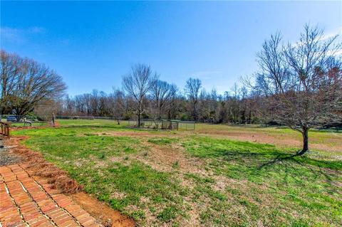 39 Single Tree Ln, Thomasville, NC 27360 photo 6