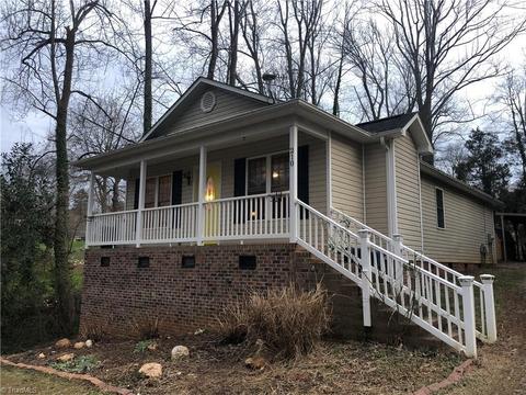 210 E Brown St, Randleman, NC 27317 photo 2