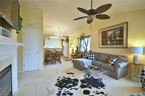 135 Windsor Cir, Bermuda Run, NC 27006 photo 5