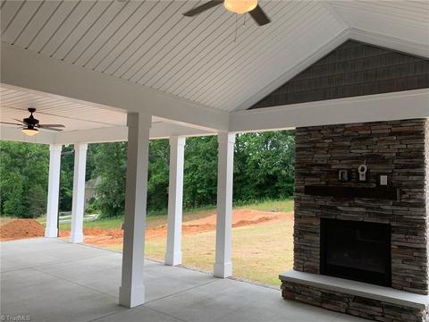 2760 Bartlett Ln, Clemmons, NC 27012 photo 11
