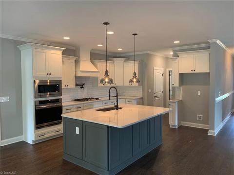 2760 Bartlett Ln, Clemmons, NC 27012 photo 6
