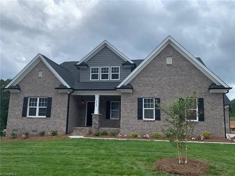 2760 Bartlett Ln, Clemmons, NC 27012 photo 1