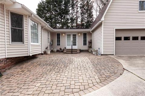 3601 Bentbrook Dr, High Point, NC 27265 photo 23