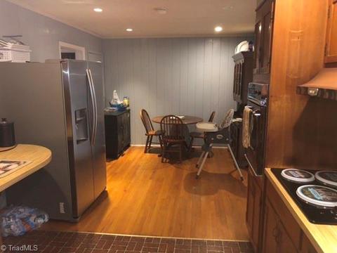 216 Harris Ave, Elkin, NC 28621 photo 17