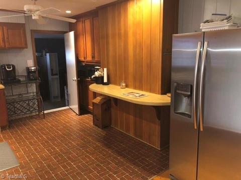 216 Harris Ave, Elkin, NC 28621 photo 18