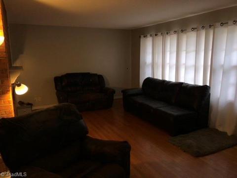 216 Harris Ave, Elkin, NC 28621 photo 9