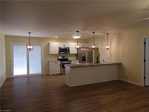 130 Floyd St, Denton, NC 27239 photo 4