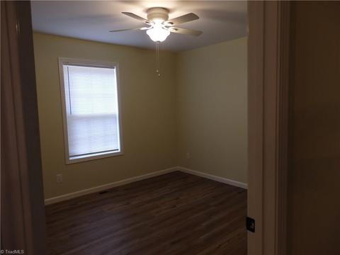 130 Floyd St, Denton, NC 27239 photo 8