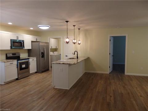 130 Floyd St, Denton, NC 27239 photo 5