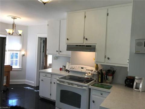 718 Brookside Dr, High Point, NC 27262 photo 8