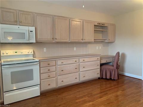 8905 Doubletree Ln, Clemmons, NC 27012 photo 6