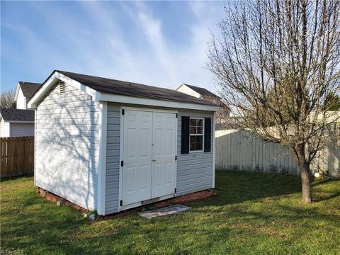 833 Eli Moore Ct, High Point, NC 27265 photo 13