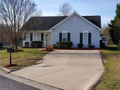 833 Eli Moore Ct, High Point, NC 27265 photo 1