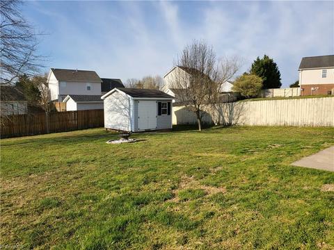 833 Eli Moore Ct, High Point, NC 27265 photo 15