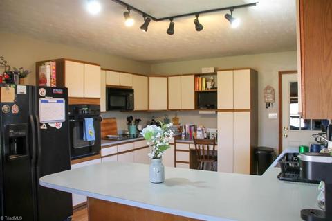 4804 Westhaven Ln, Trinity, NC 27370 photo 13