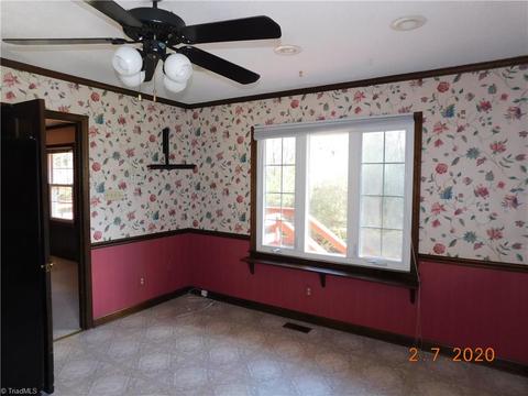 210 Forestview Dr, Elon, NC 27244 photo 17