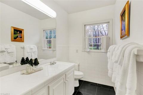 201 Shadow Valley Rd, High Point, NC 27262 photo 16