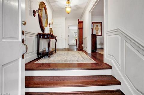 201 Shadow Valley Rd, High Point, NC 27262 photo 4