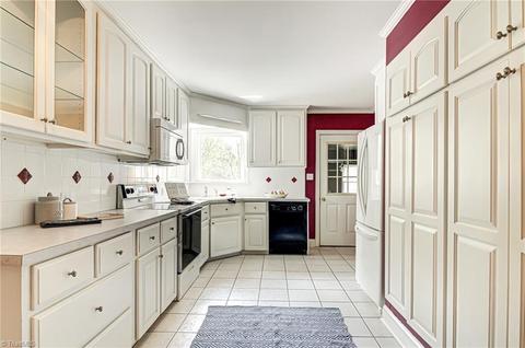 3929 Hampton Rd, Clemmons, NC 27012 photo 11