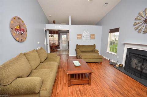2879 Waterstone Loop, High Point, NC 27265 photo 4