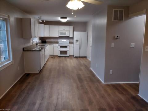 4 Smith Dr, Thomasville, NC 27360 photo 14