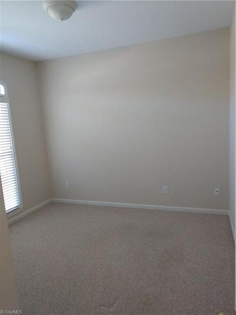 380 Northbridge Dr, High Point, NC 27265 photo 9